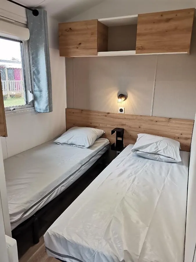 Camping De La Plage - Damgan 3*,  France